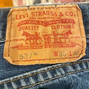 women’s levi’s boot cut jeans.